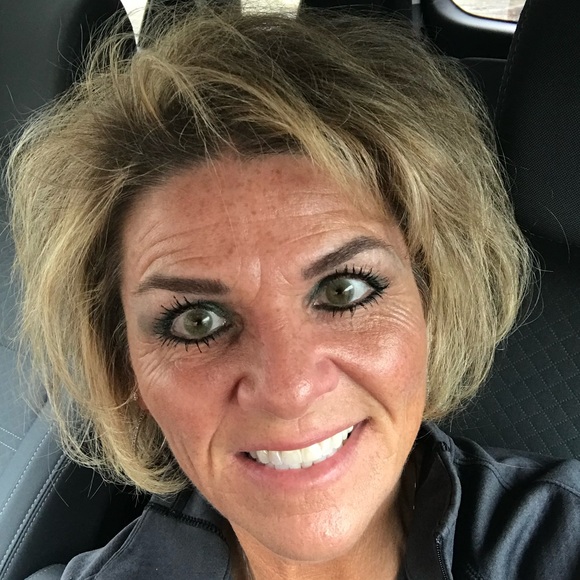 Michelle - Picture 5 of 7